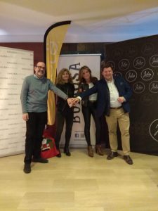 Representants dels col·laboradors  del Yoga Kids Solidari